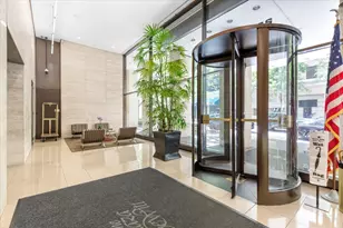 260 E Chestnut St, Chicago, IL 60611 - Photo 17