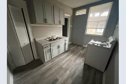 1022 W 77th Street #2E, Chicago, IL 60620 - Photo 5