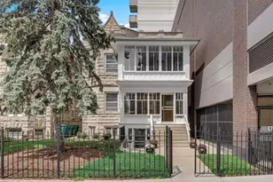 109 S Maple Ave, Oak Park, IL 60302 - Photo 1