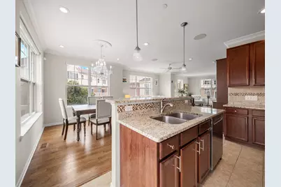 400 Concord Court, Morton Grove, IL 60053 - Photo 15