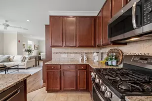 400 Concord Ct, Morton Grove, IL 60053 - Photo 19