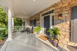 750 Fox Run Dr, Geneva, IL 60134 - Photo 3