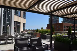 512 N McClurg Ct, Chicago, IL 60611 - Photo 27