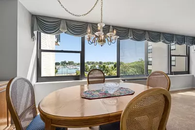 3440 N Lake Shore Drive #5G, Chicago, IL 60657 - Photo 11