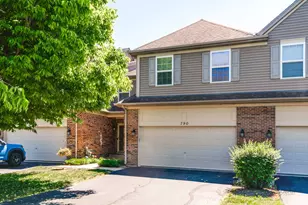 790 Oak Hollow Rd, Crystal Lake, IL 60014 - Photo 1