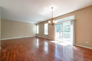 790 Oak Hollow Rd, Crystal Lake, IL 60014 - Photo 9