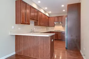 790 Oak Hollow Rd, Crystal Lake, IL 60014 - Photo 7