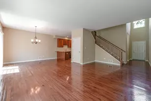 790 Oak Hollow Rd, Crystal Lake, IL 60014 - Photo 5