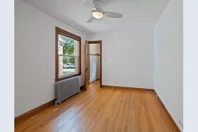 2850 W Chase Avenue, Chicago, IL 60645 - Photo 9