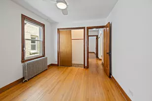 2850 W Chase Ave, Chicago, IL 60645 - Photo 13