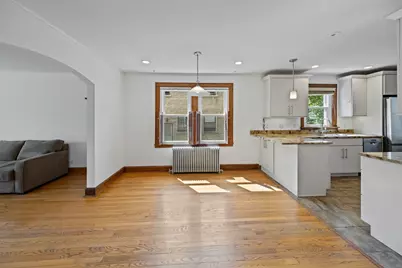 2850 W Chase Avenue, Chicago, IL 60645 - Photo 5