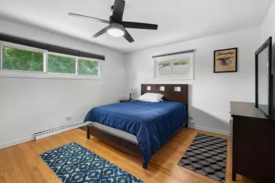 1015 S Leslie Lane, Villa Park, IL 60181 - Photo 11