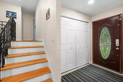 1015 S Leslie Lane, Villa Park, IL 60181 - Photo 5