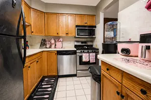 14501 Central Ct, Oak Forest, IL 60452 - Photo 11