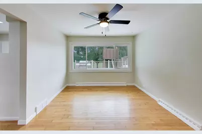2940 Valley View Road, Gurnee, IL 60031 - Photo 17