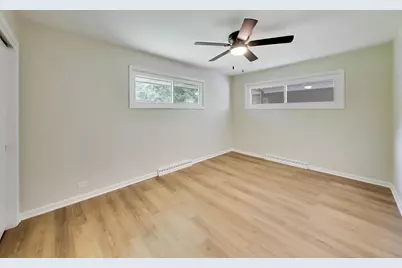2940 Valley View Road, Gurnee, IL 60031 - Photo 49