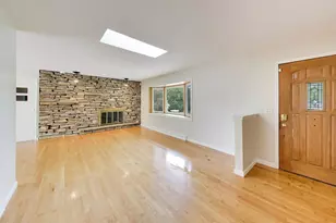 2940 Valley View Rd, Gurnee, IL 60031 - Photo 11