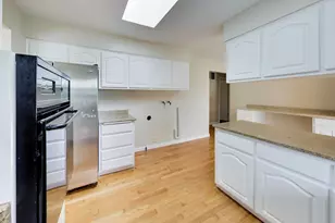 2940 Valley View Rd, Gurnee, IL 60031 - Photo 19