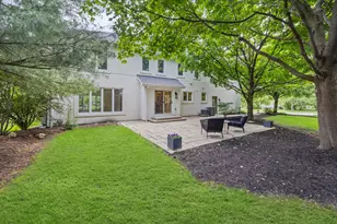211 Millcreek Ln, Naperville, IL 60540 - Photo 21
