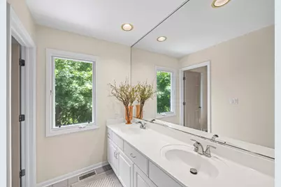 211 Millcreek Lane, Naperville, IL 60540 - Photo 11