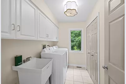 211 Millcreek Lane, Naperville, IL 60540 - Photo 13