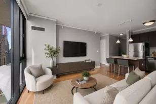 225 N Columbus Dr, Chicago, IL 60601 - Photo 3