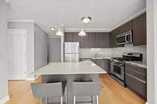 225 N Columbus Dr, Chicago, IL 60601 - Photo 5