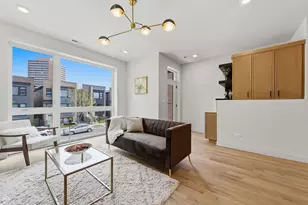 4130 S Calumet Ave, Chicago, IL 60653 - Photo 5