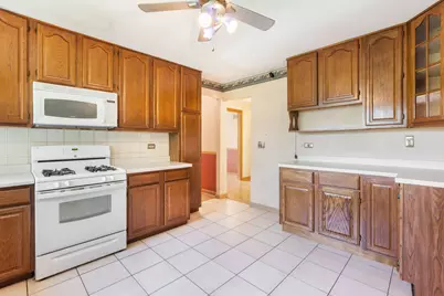 239 Oxford Court, Bloomingdale, IL 60108 - Photo 11