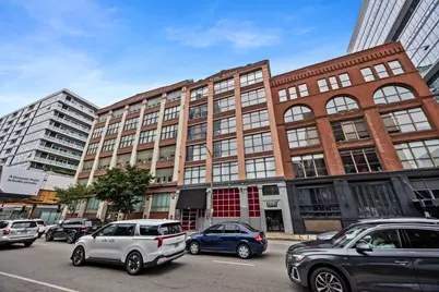 222 W Ontario Street #200, Chicago, IL 60654 - Photo 1