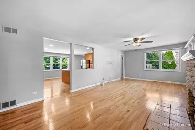 120 W Hillside Avenue, Barrington, IL 60010 - Photo 5