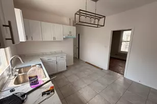 1400 W 72nd Pl, Chicago, IL 60636 - Photo 7
