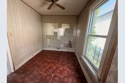1400 W 72nd Place, Chicago, IL 60636 - Photo 11