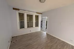 1400 W 72nd Pl, Chicago, IL 60636 - Photo 3