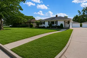 1235 Grandview Ave, Lockport, IL 60441 - Photo 1