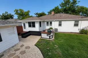 1235 Grandview Ave, Lockport, IL 60441 - Photo 39