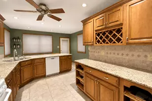 1235 Grandview Ave, Lockport, IL 60441 - Photo 11