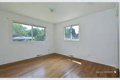 530 Northgate Road, Lindenhurst, IL 60046 - Photo 7