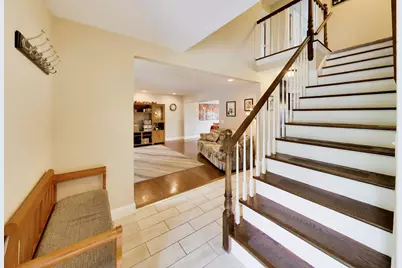 639 N Newkirk Lane, Palatine, IL 60074 - Photo 5