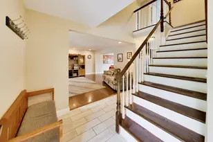 639 N Newkirk Ln, Palatine, IL 60074 - Photo 5