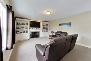 639 N Newkirk Ln, Palatine, IL 60074 - Photo 19