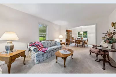 2860 Weld Road, Elgin, IL 60124 - Photo 3