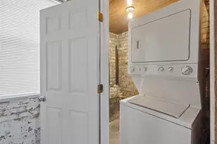 2305 W Winona St, Chicago, IL 60625 - Photo 19