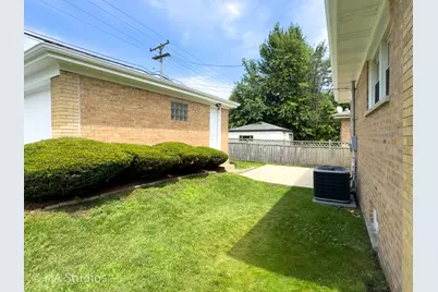 4256 Golf Road, Skokie, IL 60076 - Photo 49
