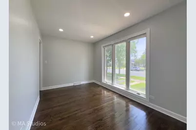 4256 Golf Road, Skokie, IL 60076 - Photo 11