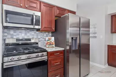 815 Claridge Court, Schaumburg, IL 60193 - Photo 5