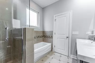 7930 W Grand Avenue #3W, Elmwood Park, IL 60707 - Photo 13