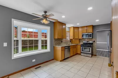 2S601 River Oaks Drive, Warrenville, IL 60555 - Photo 11