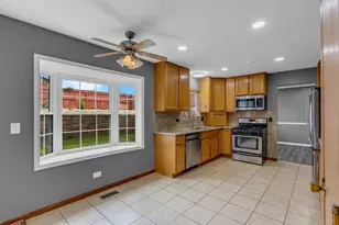 2S601 River Oaks Dr, Warrenville, IL 60555 - Photo 11