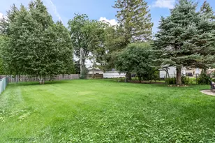 615 N Hickory Ave, Arlington Heights, IL 60004 - Photo 27